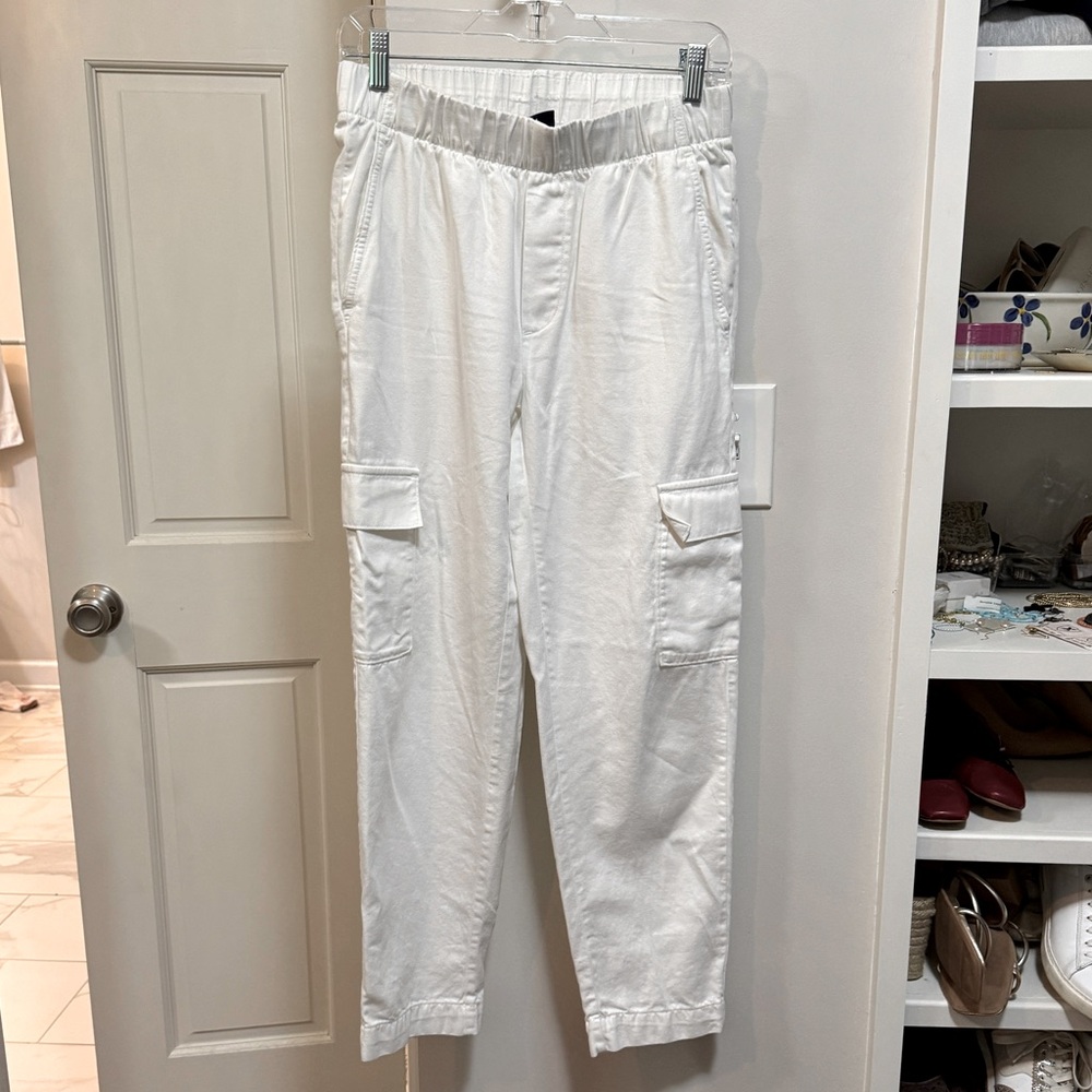 Gap white easy cargo pants- small